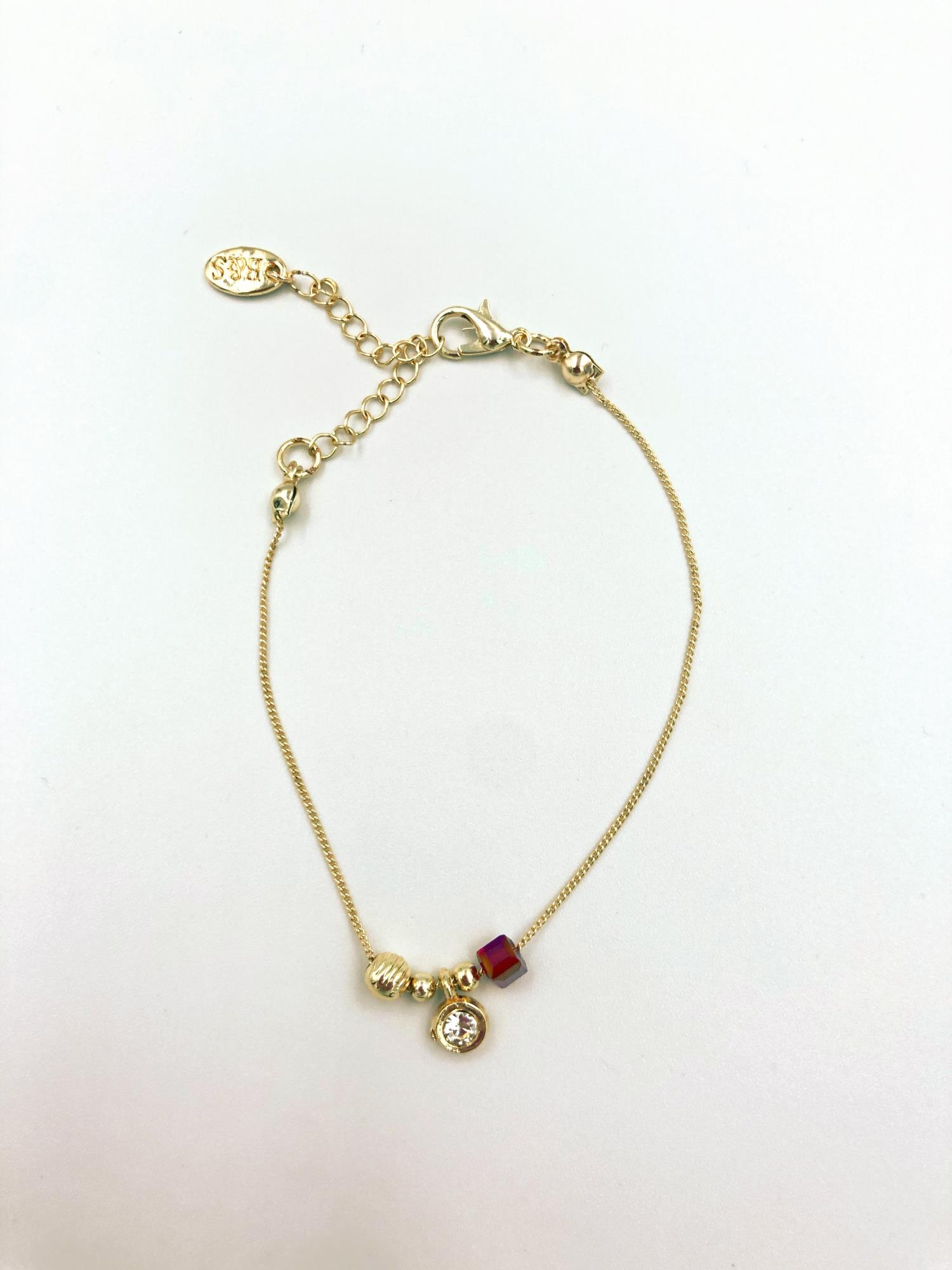 Minimal Red Detailed Bracelet